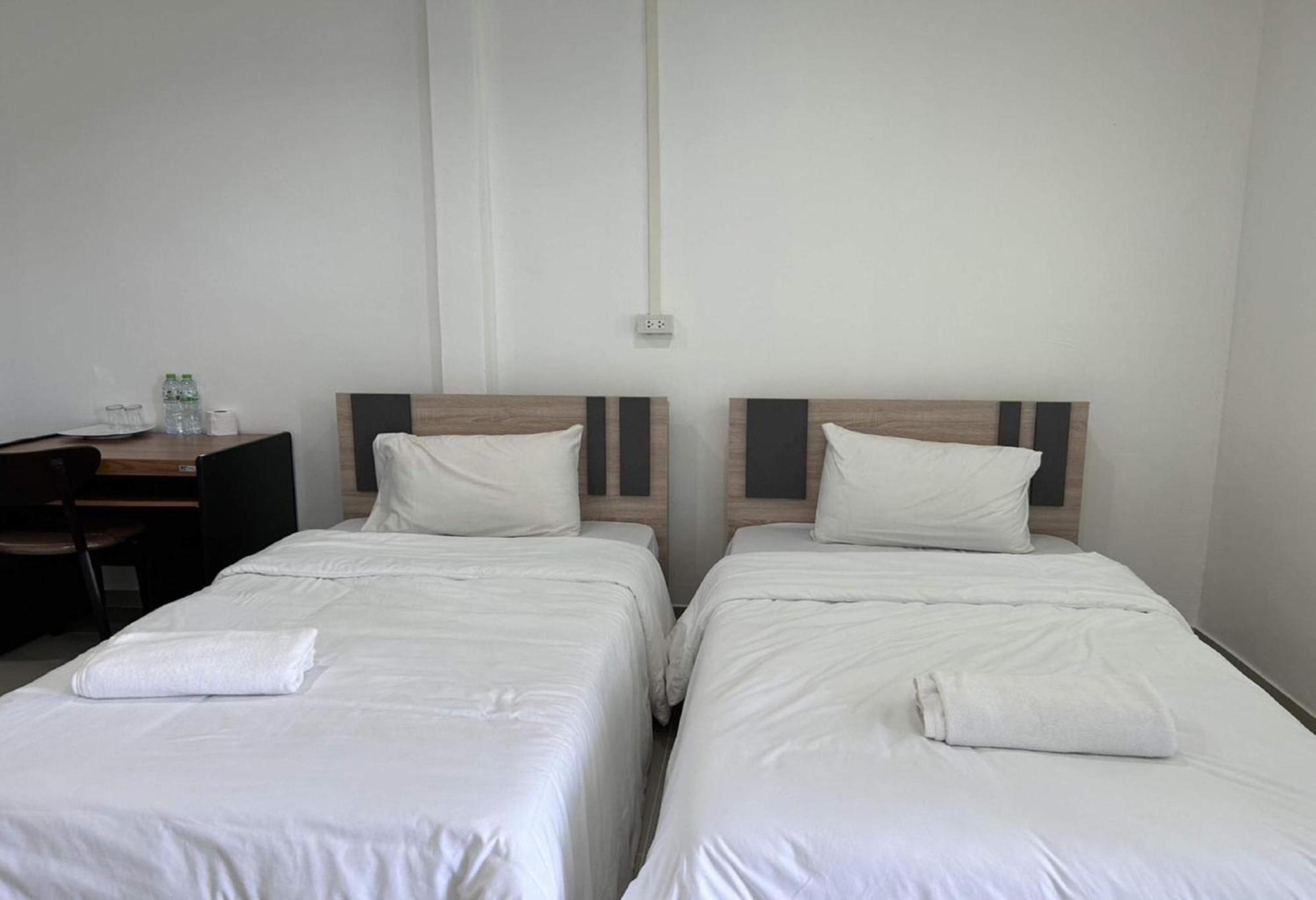 Collection O To The Sea Resort Thailand Na Chom Thian Esterno foto