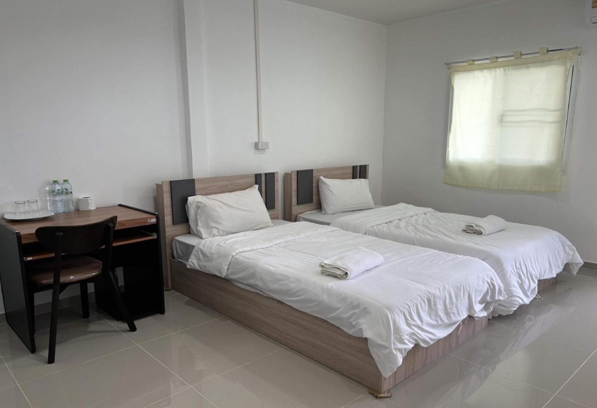 Collection O To The Sea Resort Thailand Na Chom Thian Esterno foto