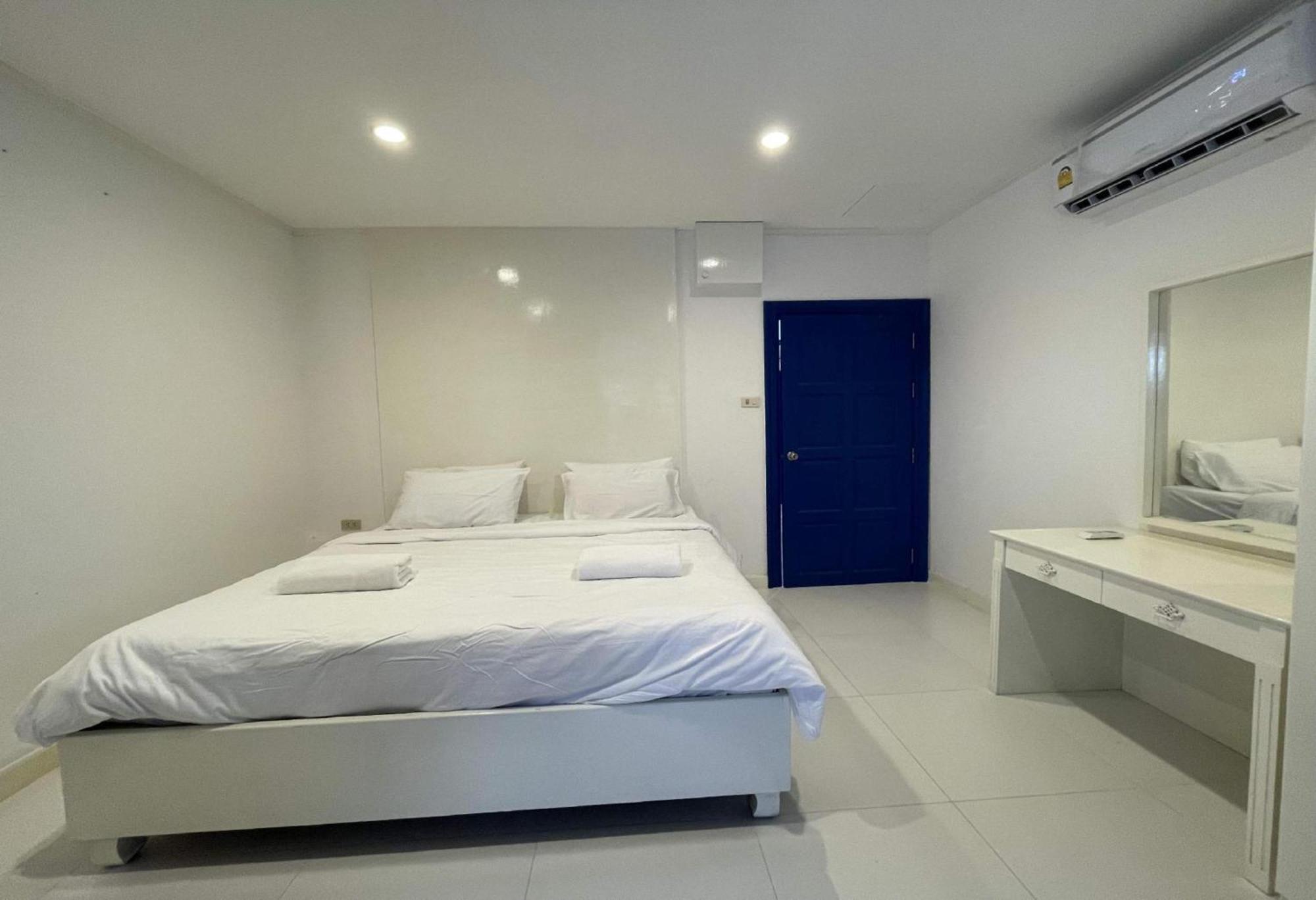 Collection O To The Sea Resort Thailand Na Chom Thian Esterno foto